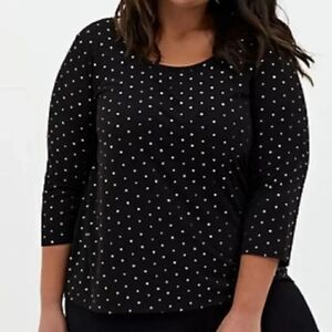 4x 26W Torrid Black Silver Tee Cropped Fit Active